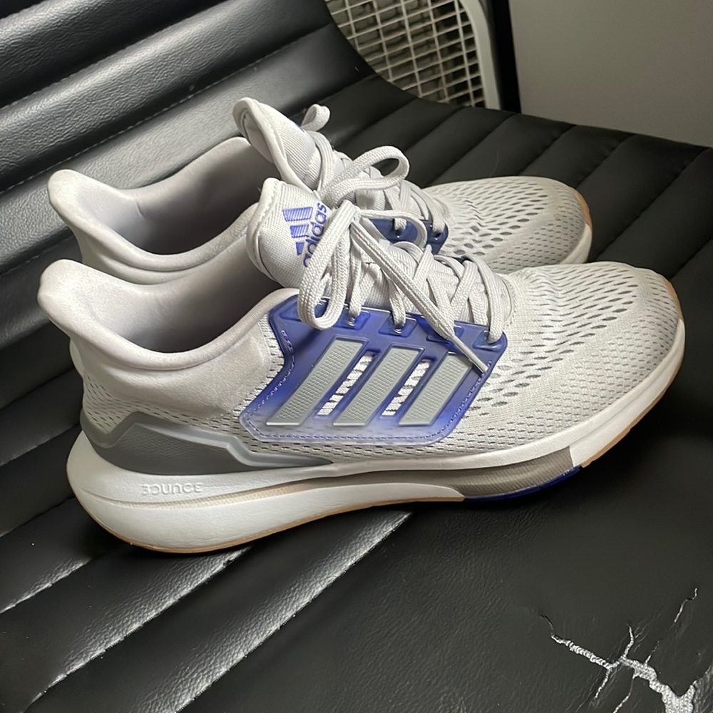 Adidas Bounce